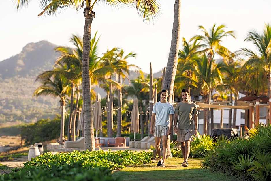 Conrad Punta de Mita