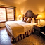 Los Arboles Hotel