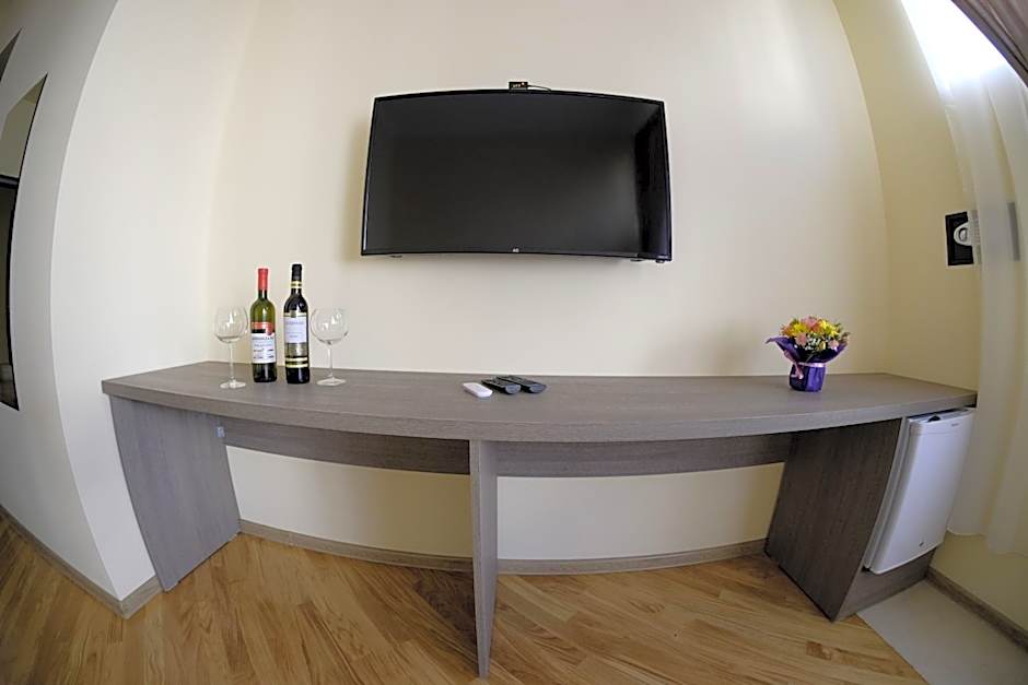 S&L Boutique Hotel