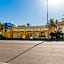 Colonial Pool & Spa Motel