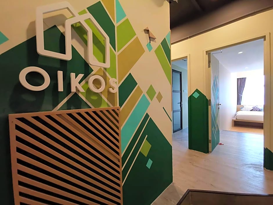 Oikos Poshtel