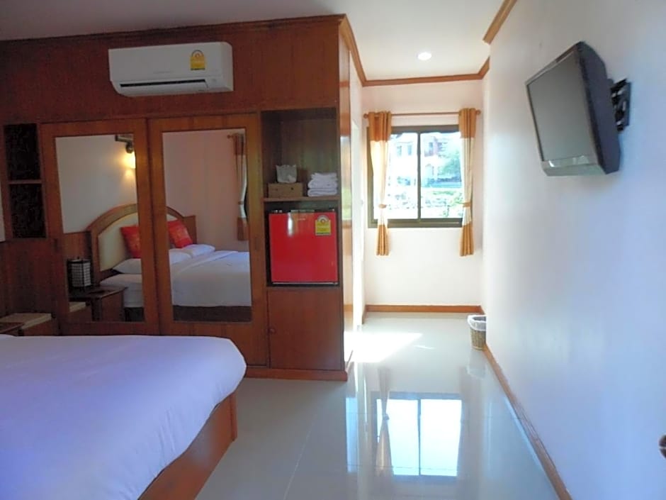 Baan Rom Mai