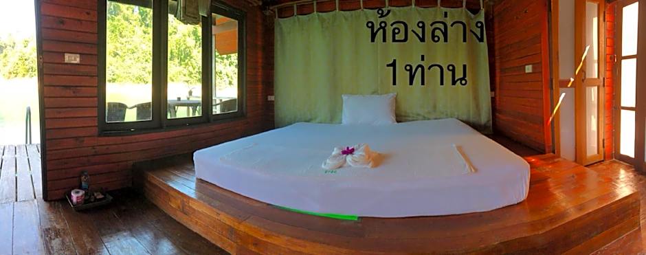 Khaosok Lake House @ Ratchaprapa Dam