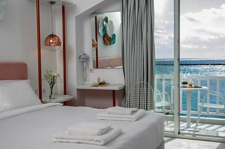 Nama Hotel Tinos