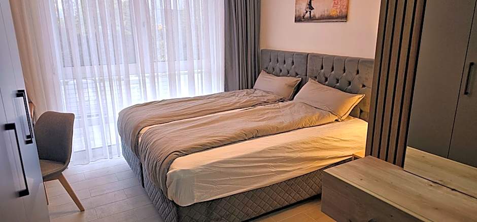 Hira Boarding Aparthotel