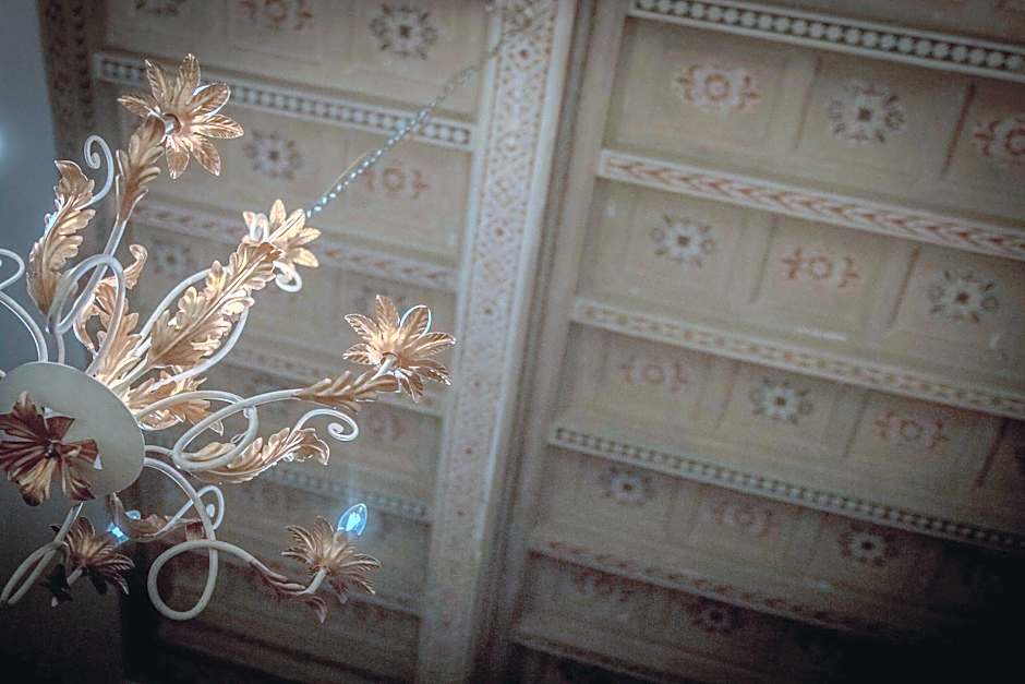 Breathtaking 4BD Apt 5min Walk to Duomo