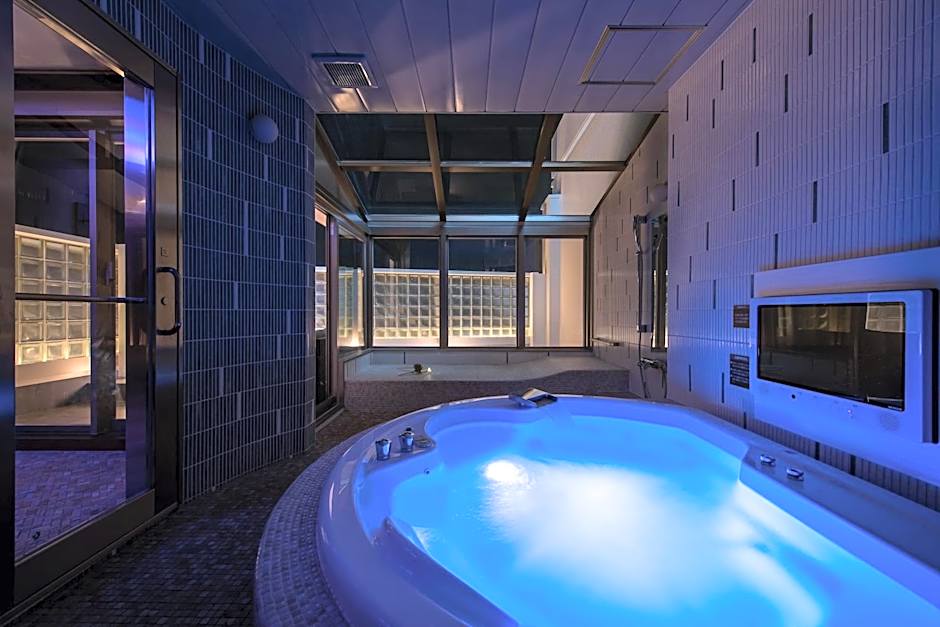 Hotel C. Chiba Shiroi