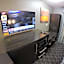 Red Carpet Inn Elmwood