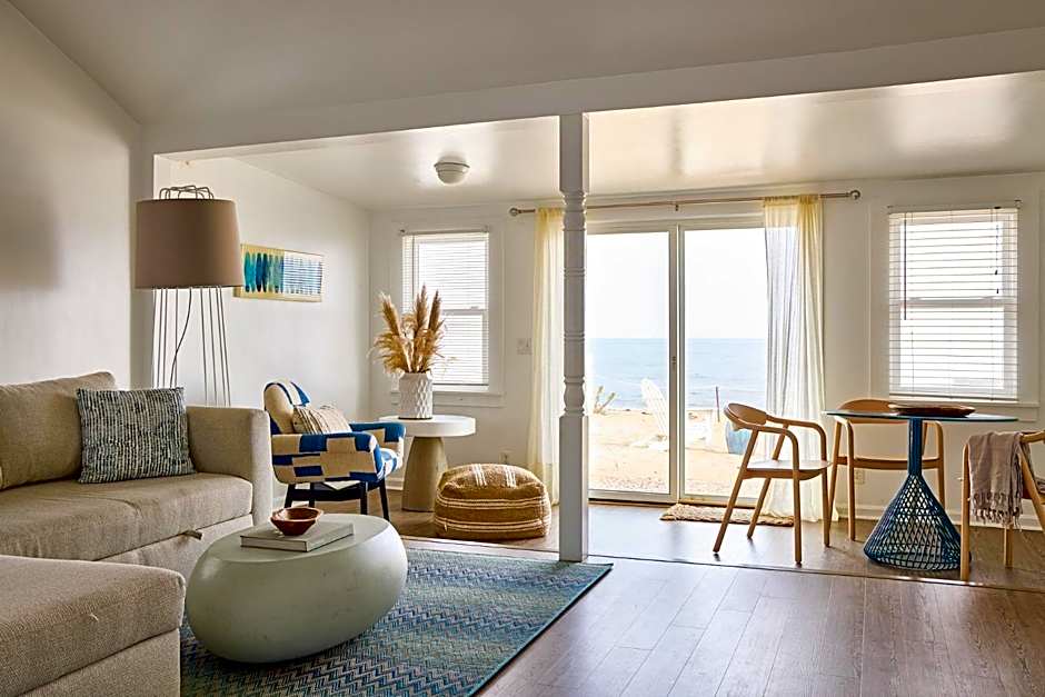 Blue - Inn on the Beach