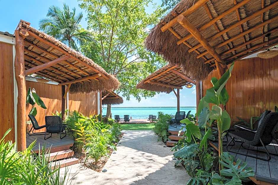 Casa Aakal Lagoon Front