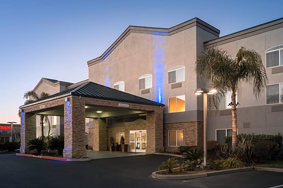 Holiday Inn Express Rocklin - Galleria Area By IHG