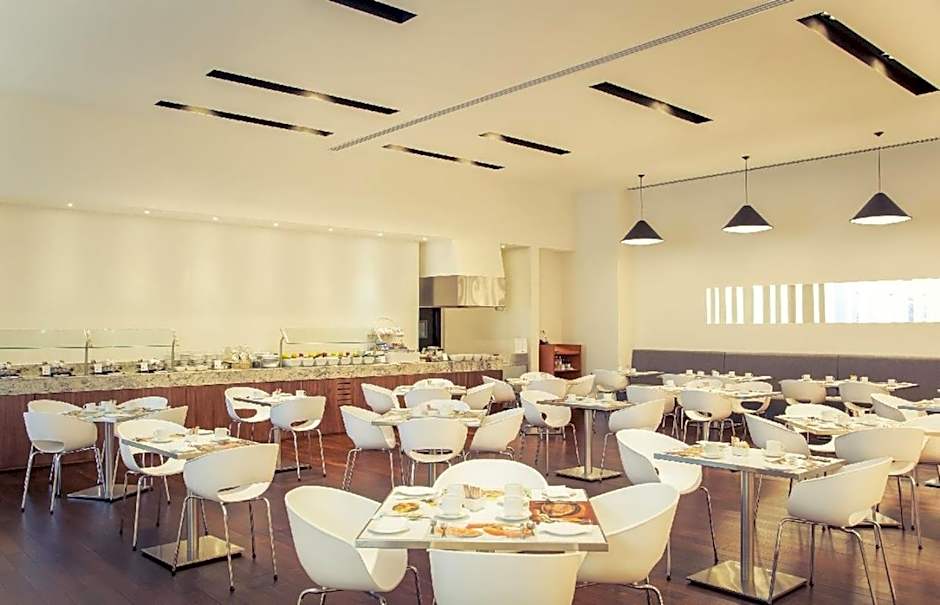 Fiesta Inn Monterrey La Fe