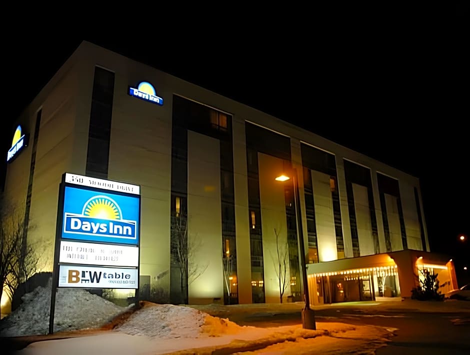 Days Inn by Wyndham Ottawa West