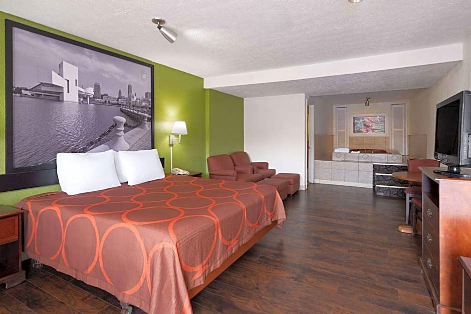 Super 8 by Wyndham Youngstown/Girard