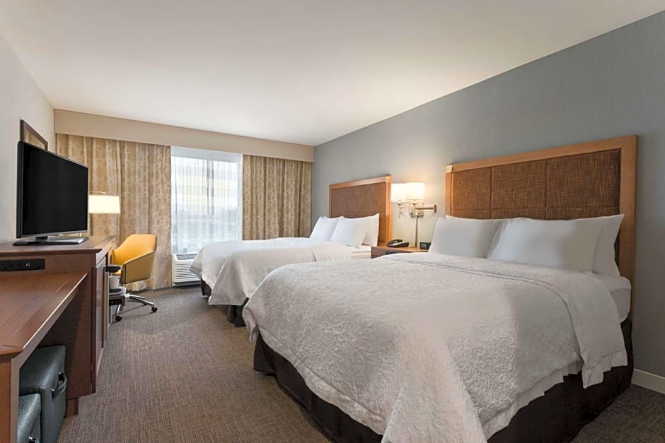 Hampton Inn By Hilton Lincoln Airport