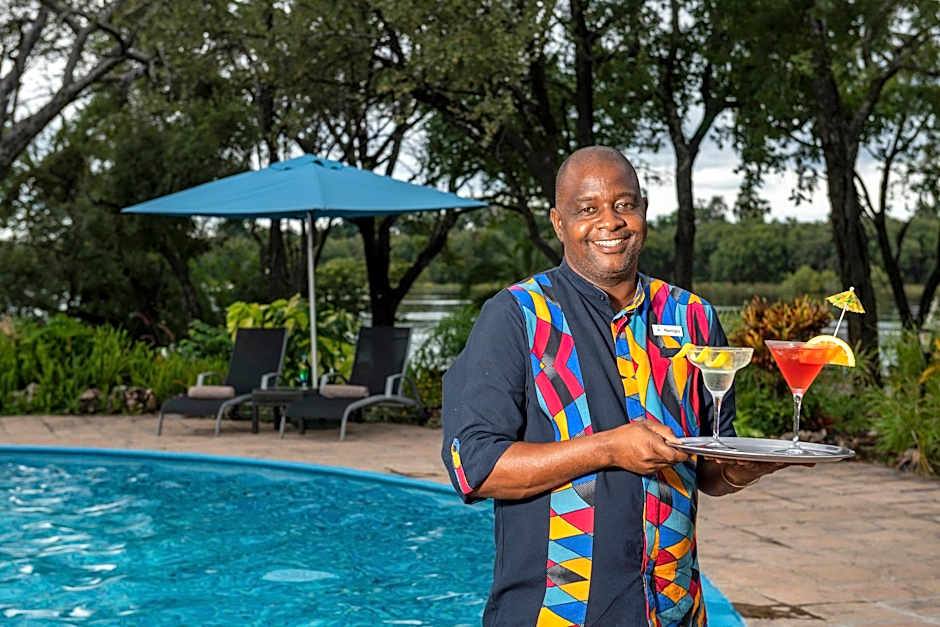 Azambezi River Lodge