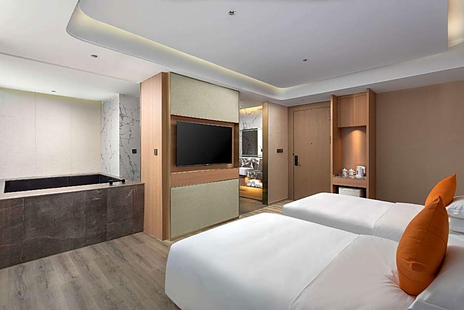 Hawthorn by Wyndham Honghe Mile Hot Spring