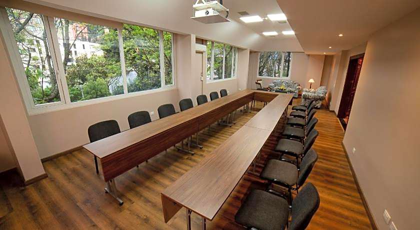 Hotel Porton de la Cabrera