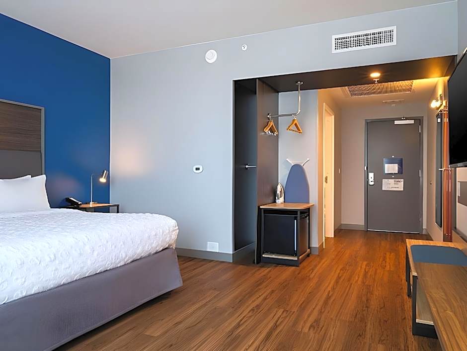 Tru by Hilton Atlanta Airport College Park