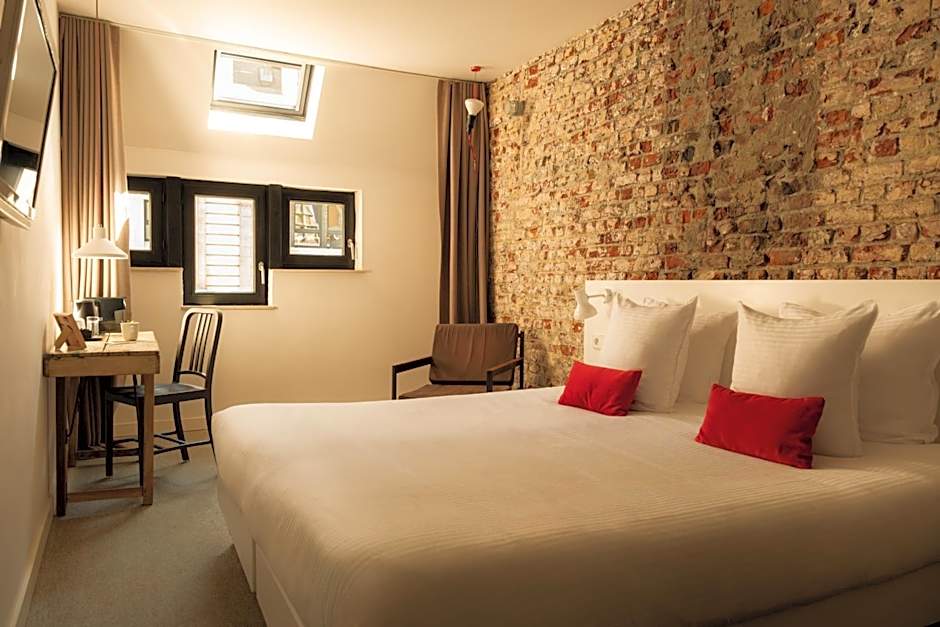 9Hotel Central