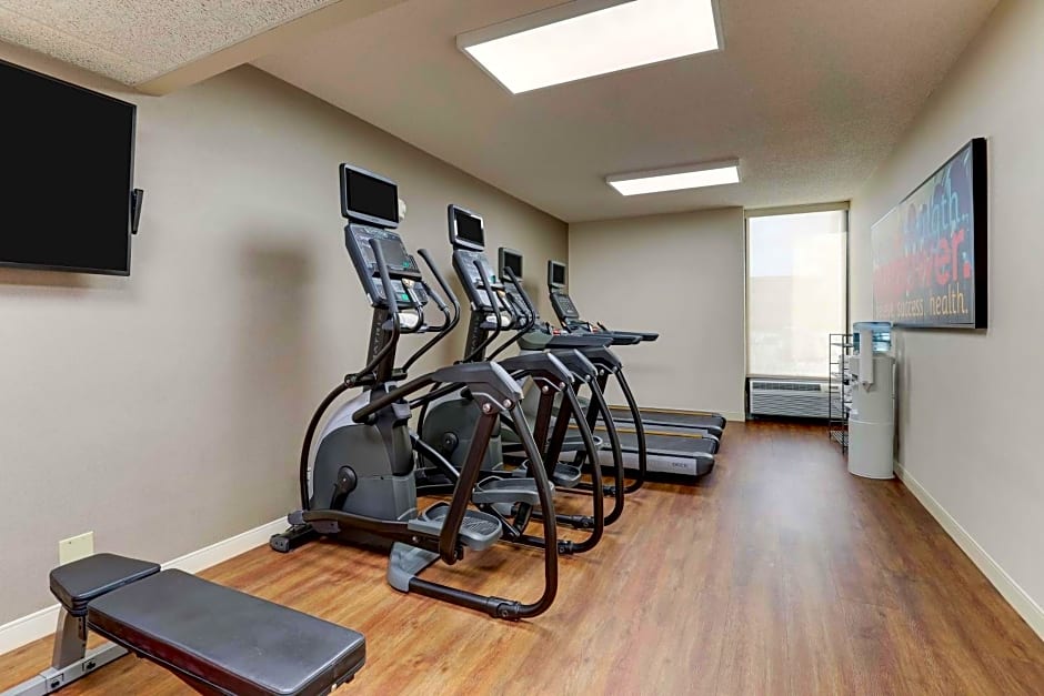 Drury Inn & Suites St. Louis St. Peters