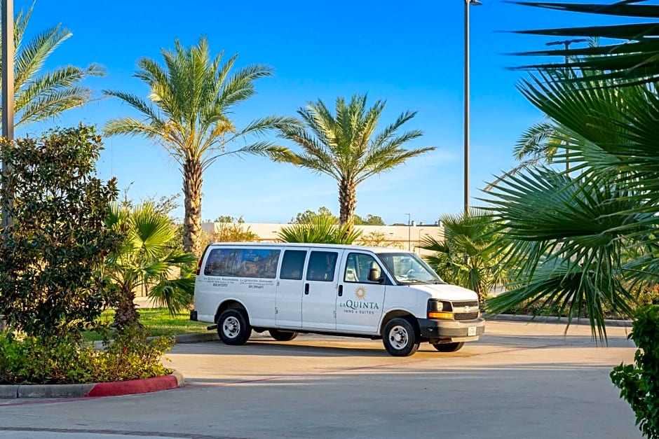 La Quinta Inn & Suites by Wyndham Houston Willowbrook