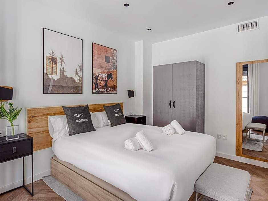 Limehome Málaga Calle Ancha del Carmen - Digital Access