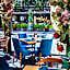 Les Fleurs Boutique Hotel