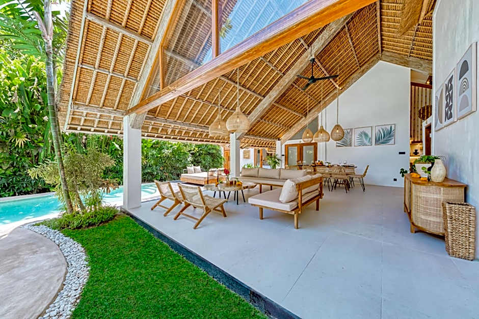 Villa Indigo - 5-BDR with huge pool and garden