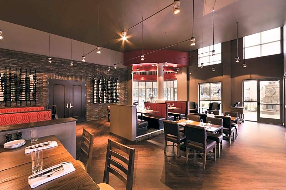 Embassy Suites by Hilton Tuscaloosa Alabama Downtown