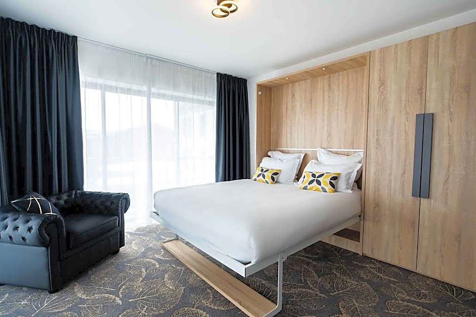 Le Barracuda & Spa, Centre Port, pieds dans l'eau, vue mer