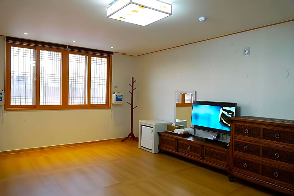 Jeonju Hwangsil Gwangwang Hotel