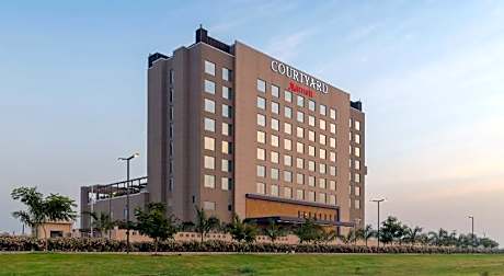 Courtyard by Marriott Surat