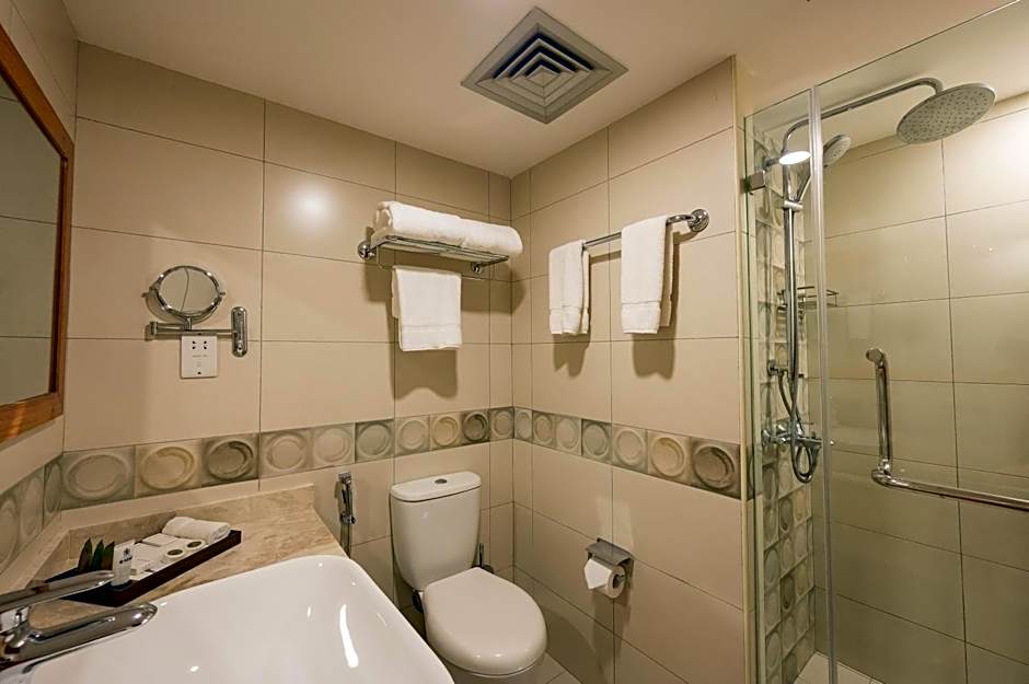Sea Cliff Court Hotel & Luxury Apartments