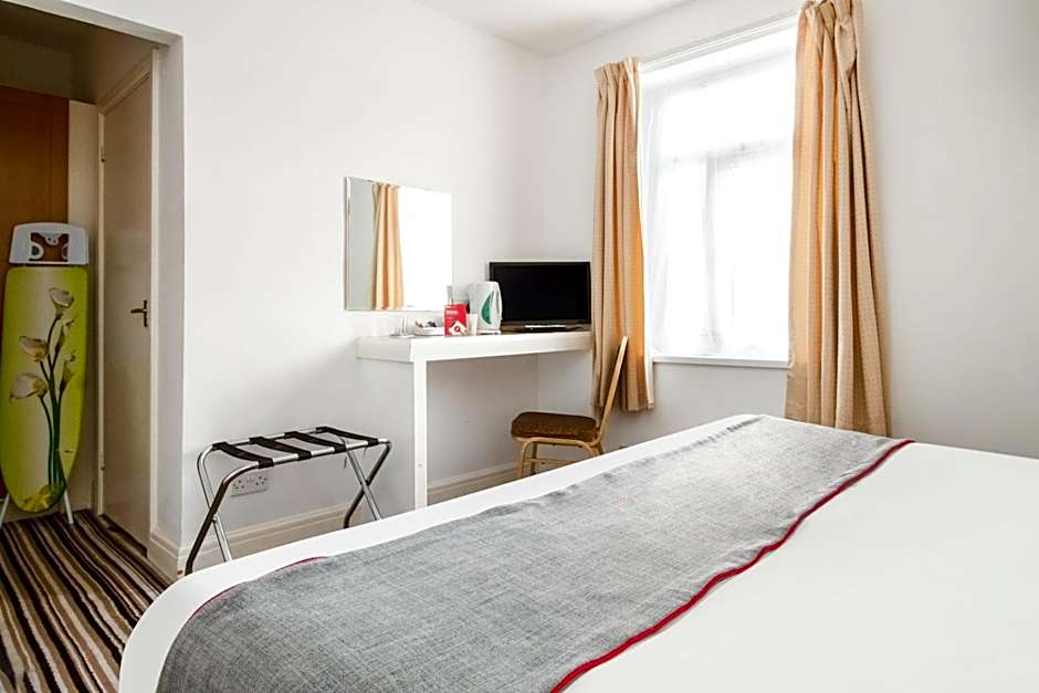 Cardiff Riverside Hotel by Belvilla