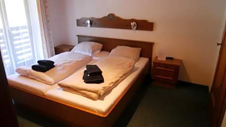 Queen Room with Balcony