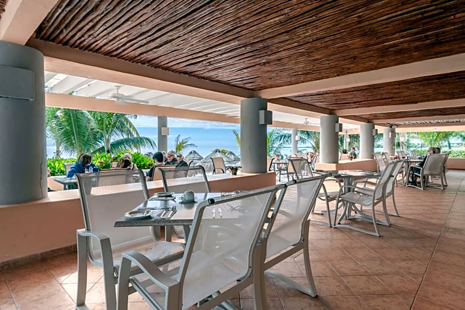Puerto Aventuras Hotel & Beach Club