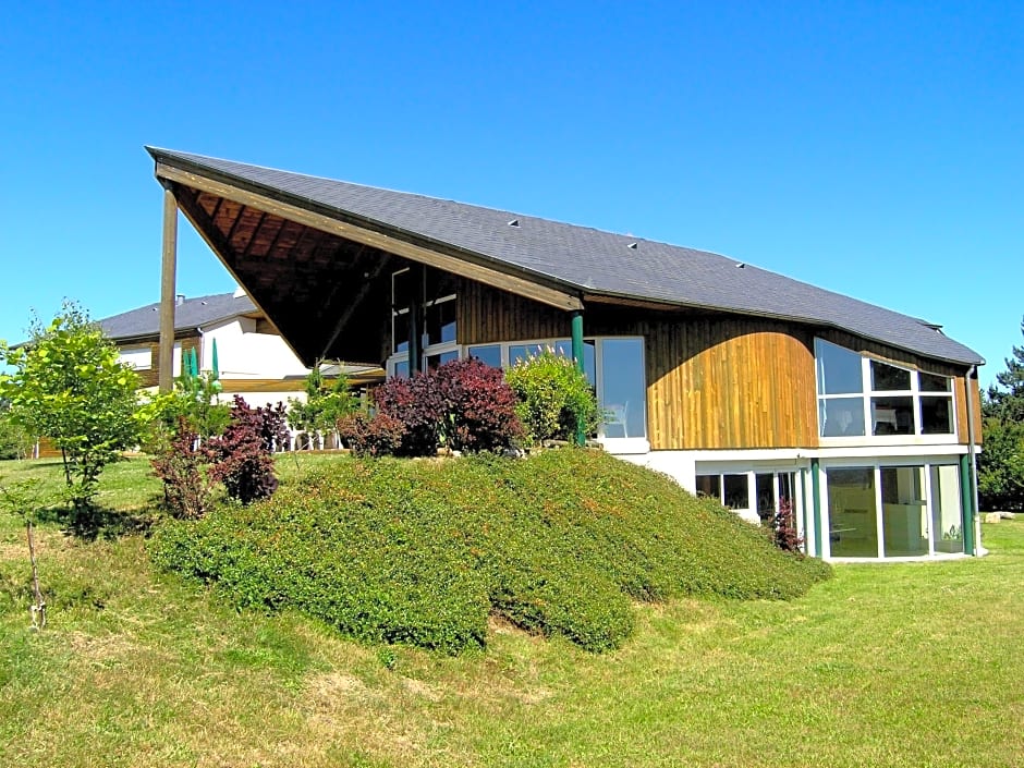 Logis Hotel Les Portes D'Apcher