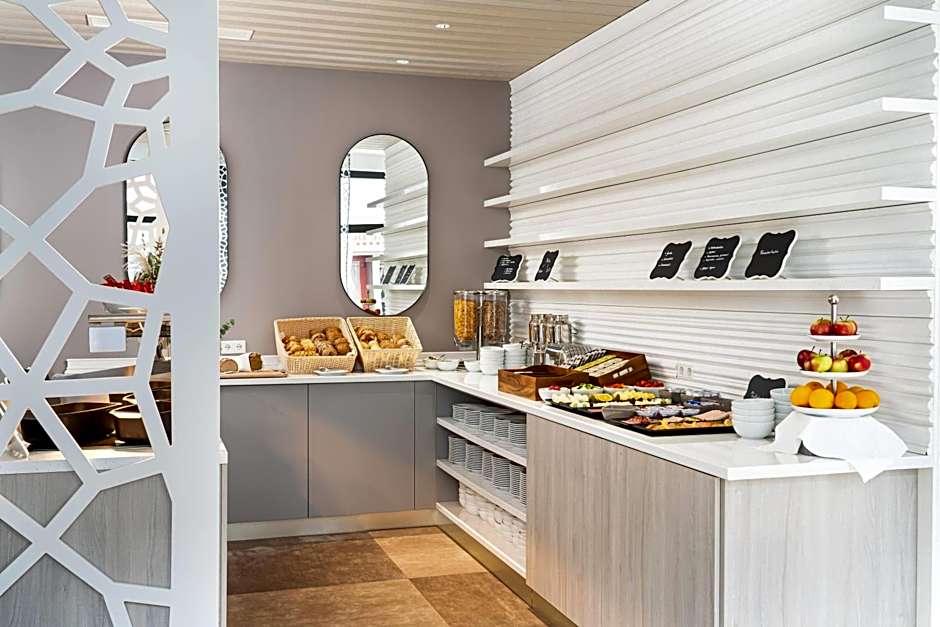 elaya hotel regensburg city center, Trademark by Wyndham