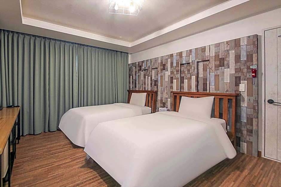 Gangneung Crystal Motel