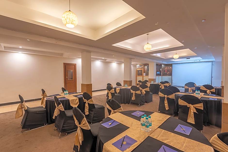 Tulip Inn Green Castle