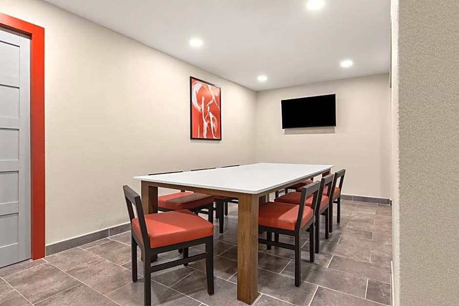 Hawthorn Extended Stay by Wyndham DFW Airport North