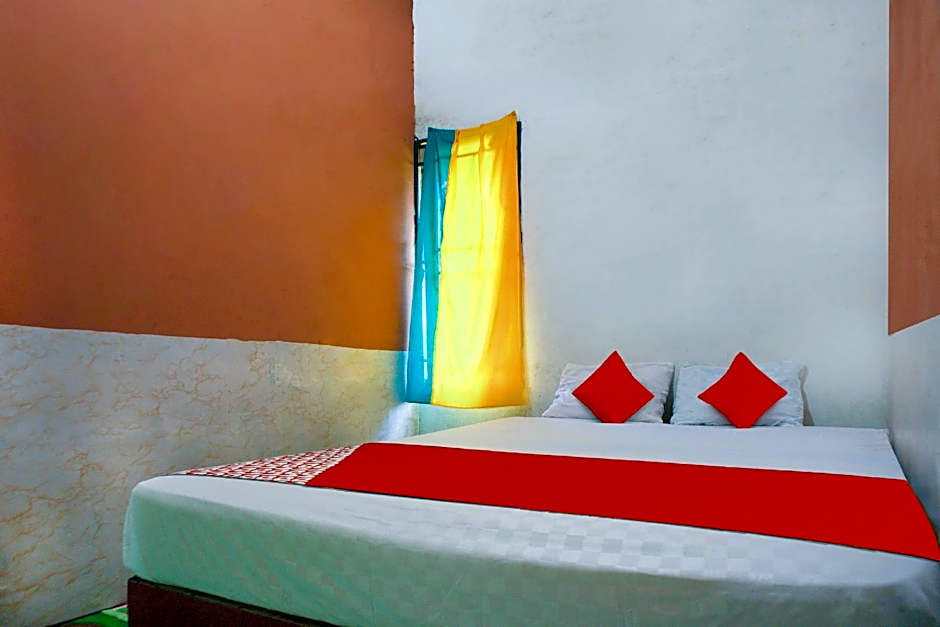 OYO 91051 Penginapan Pondok Ratu 354