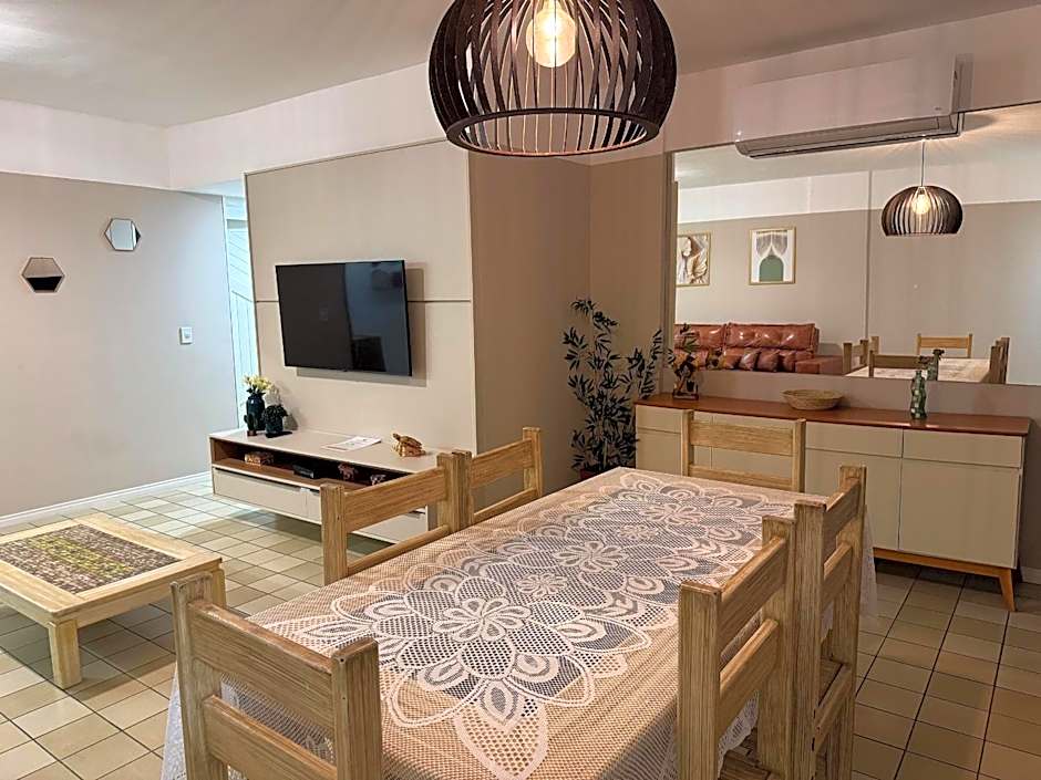 Apto 3 quartos grande a 50m do Mar AH113