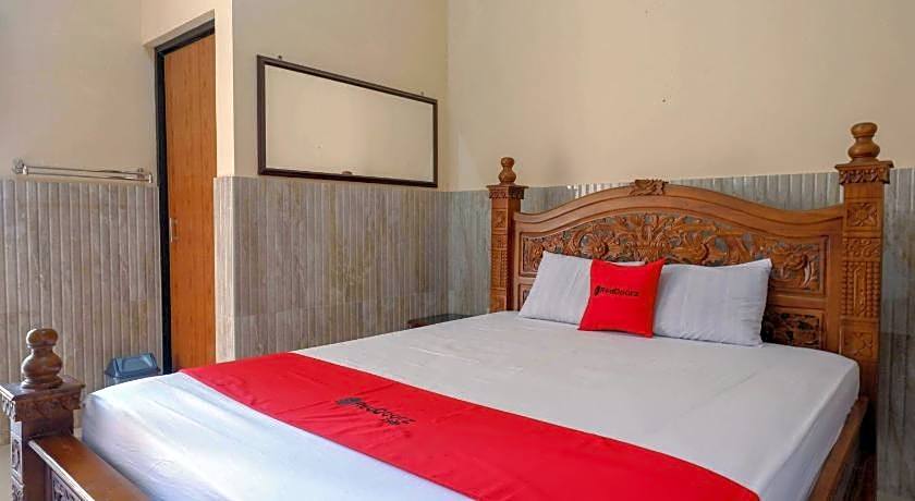 RedDoorz near Lokawisata Baturaden