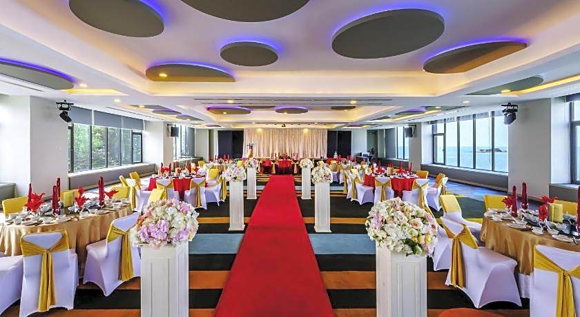 Mercure Penang Beach