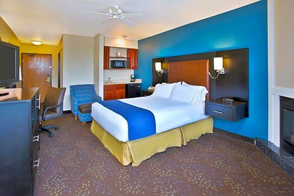 Holiday Inn Express Mackinaw City By IHG
