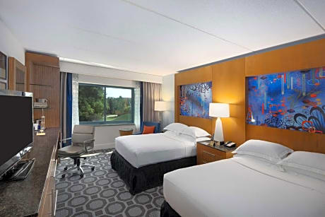 2 Double Beds