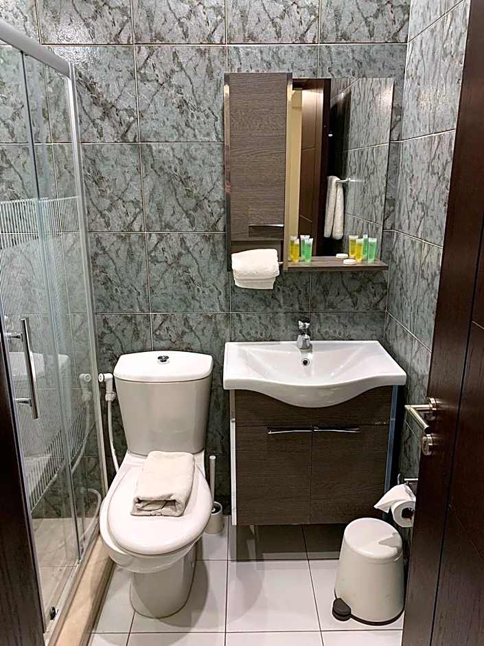 Shams Alweibdeh Hotel