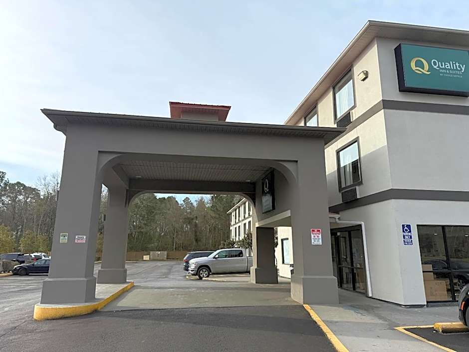Quality Inn & Suites